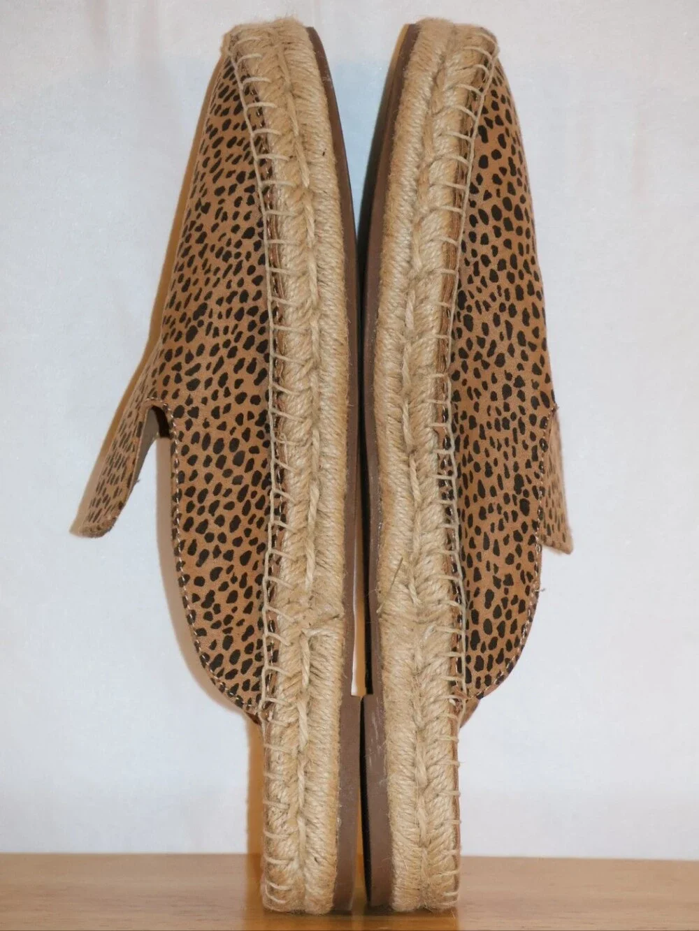 Universal Thread Clara Leopard Print Espadrille Mules.